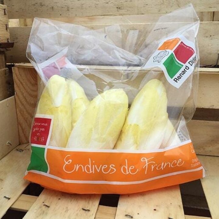 Endives dans un sac plastique